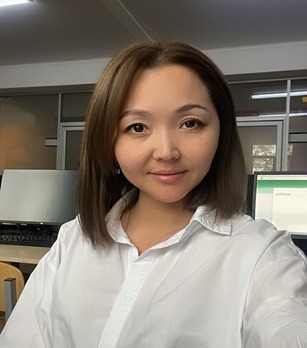 Логопед-дефектолог мұғалімі